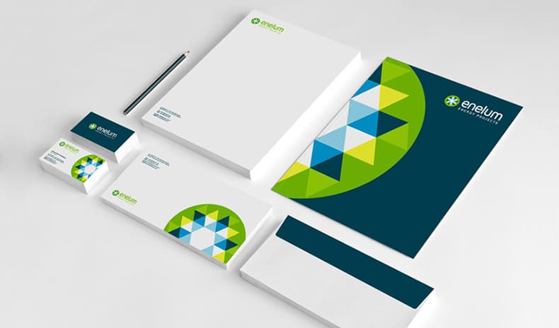 Supports de branding entreprise : logo, papeterie, cartes de visite